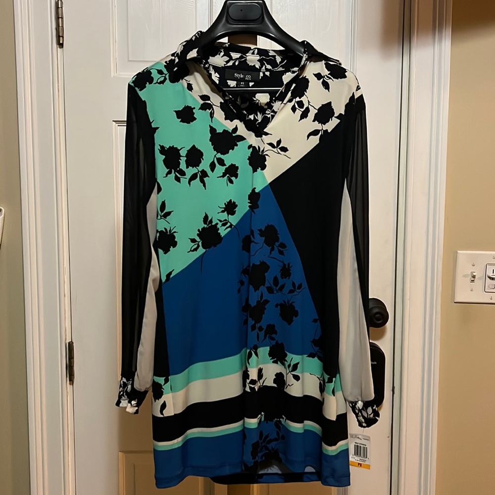 Style & Co Petite Blouse. Brand New With Tags. Its a Petite S. Black green/blue